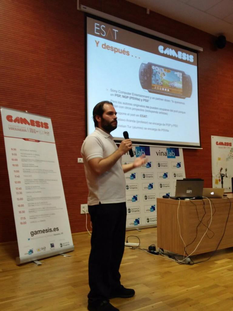 ESAT_Valencia's tweet photo. Ponencia de Gustavo Aranda @gusarba de #ESAT en @Gamesis_ON en @VinaLabVinaros 1er encuentro sobre videojuegos http://t.co/IltYqDt9gG