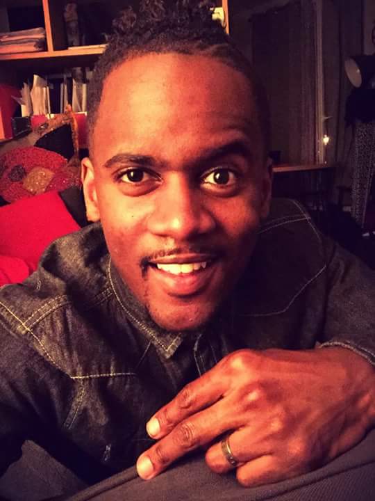 lucianna10350's tweet image. Ce mec est vraiment trop parfait 💖 c est musique 😘 c est clip 💖 son sourire 😘  en concert 💖 #TeamGrosYeux @Bmesrimes