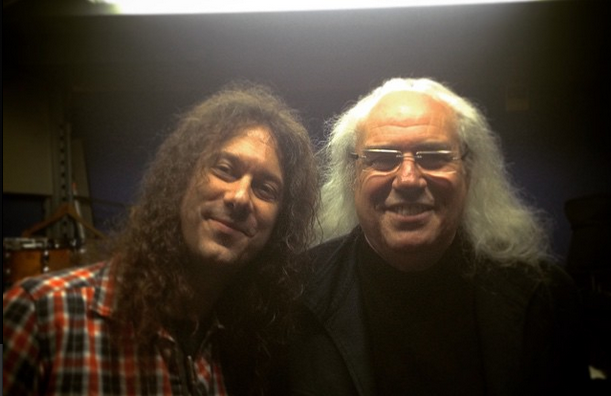 CPMmilano's tweet photo. @SeboXotta tra poco sul palco del CPM con #FrancoMussida http://t.co/iipl34URDZ