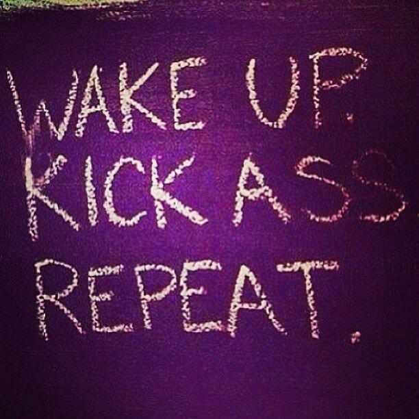 CatFraker's tweet photo. @ILANA_ANGEL #UMakeMyDay my #FavBlogger #RealHonest #UnApologetic #Applause #Look4ward 2 reading ur Insights! 👏👏👌😆💛 http://t.co/q4cMOW7jaX
