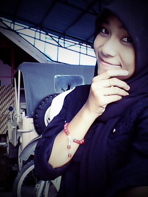 Subhanallah cantik.y *pelukAhh :D RT <a href="/ainah_46927/">Rivers_ PLH</a>: @OfficialRivers_ cantik kan min???