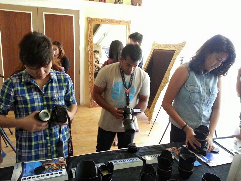 LightroomPH's tweet photo. Participants checking out demo units of Tamron &amp; Benro products @ Mayad Academy Rookies 2015 #benroph #tamronph http://t.co/Ph4KJFtWUX