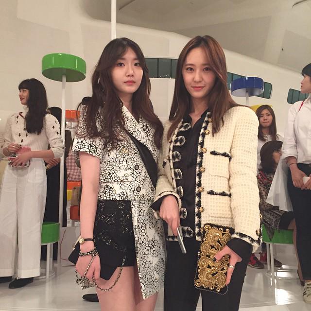Krystalized's tweet photo. 150504 Krystal at Chanel Cruise Seoul http://t.co/rd1aaFkLe2