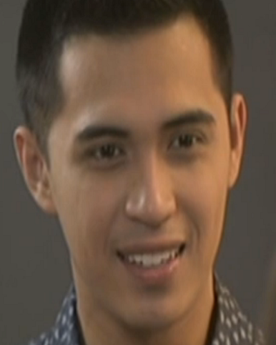 gemini17mags's tweet photo. The face when he saw Sophie.. ready for their date.. #PhieBy #GabLyn http://t.co/7N5hGPgP3y