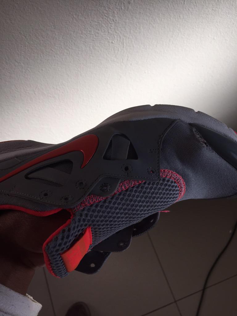 KTLATSI's tweet photo. @nikestore http://t.co/X2nfn9DxUi
