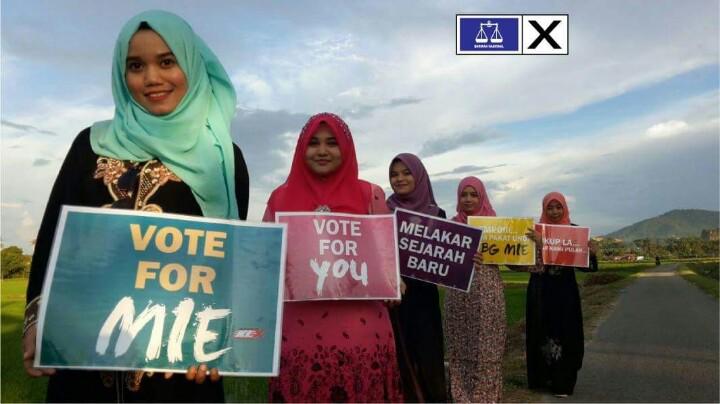 nurrie78's tweet photo. vote for abg mie #PRKPermatangPauh #SemutApi #PuteriPeduli #PuteriJDT #KhaledNordinJDTJempol http://t.co/VmYnJDJb7j