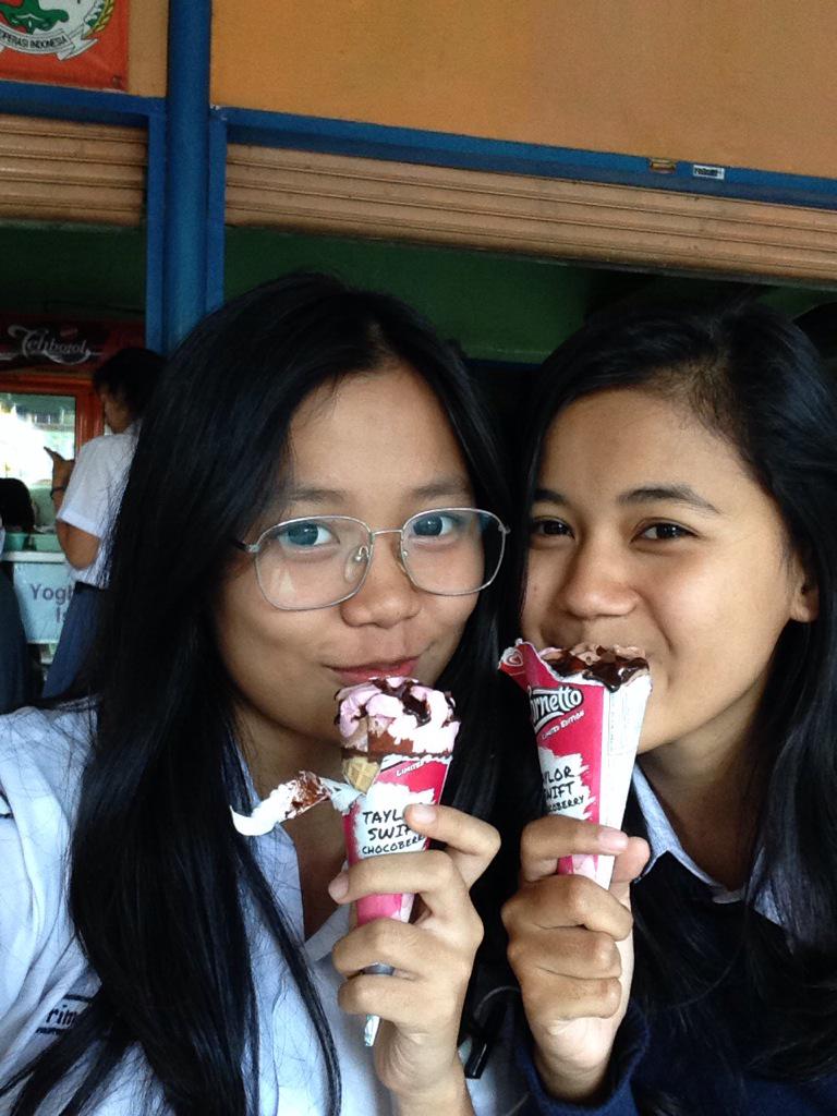 Shadiyafr tweet media