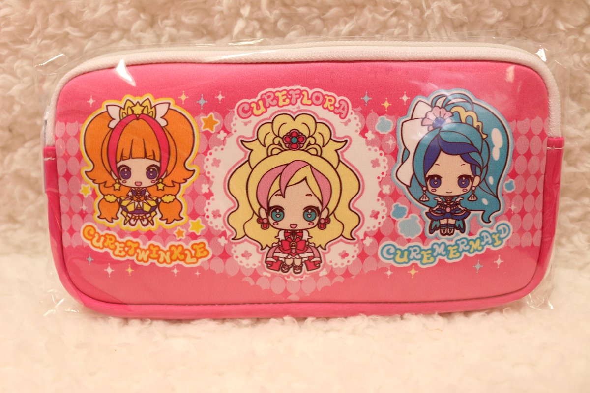 O Xrhsths プリキュア プリティストア Sto Twitter 商品 Go プリンセスプリキュア ネオプレーンポーチ 2 160 税込 ふわふわでかわいいポーチの中に 大切なゲーム機やお気に入りのコスメをいれちゃお プリキュア Pps プリティストア Http T Co Ne9wtxk7uc