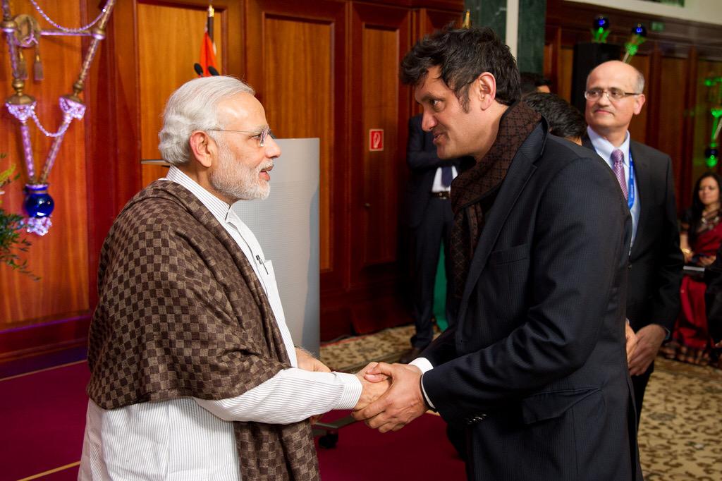 MutualPR's tweet photo. Co-Founder Priyadarshi Sharma with @narendramodi Prime Minister of India, at a reception in Berlin #MakeInIndia http://t.co/bWNsPzmSf3