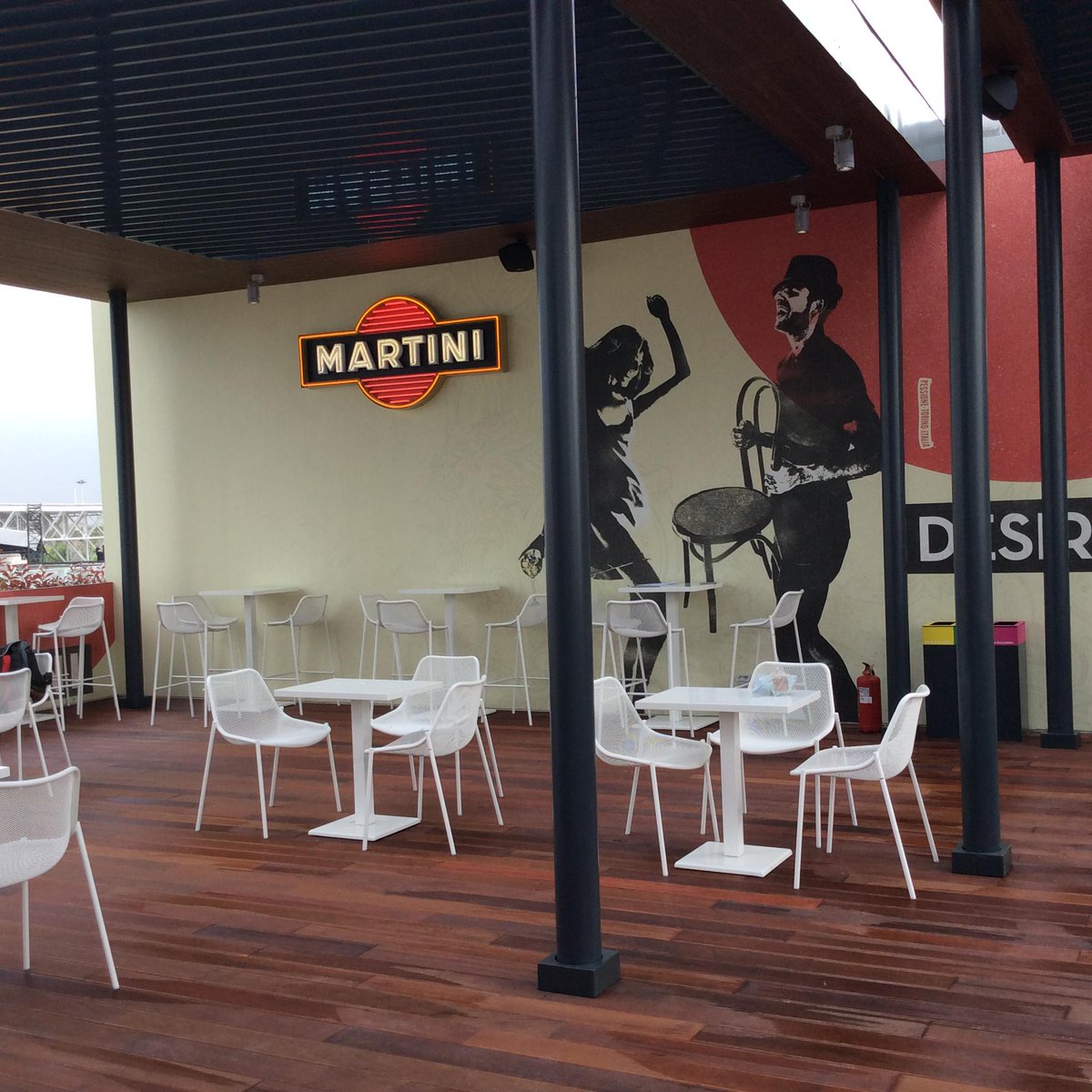 BODINOENG's tweet photo. @BODINOENG Bodino Engineering consegna Terrazza Martini! #inaugurazione #Expo2015Milano http://t.co/dDPf565ho2