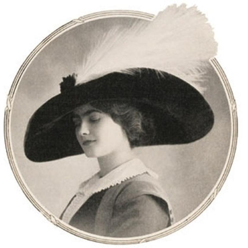 Tribearound's tweet photo. Be guided around #Paris and discover the secret life of #CocoChanel https://t.co/qlYCu3NQGm http://t.co/Tbyv8etZg2