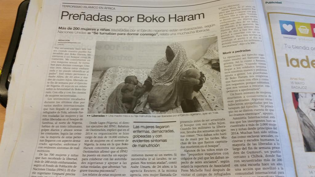 Celia_gj's tweet photo. ¿Qué tipo de titular es este? Cada día entiendo menos... no cuesta nada elegir otras palabras. No son animales http://t.co/vveK8wvu4g