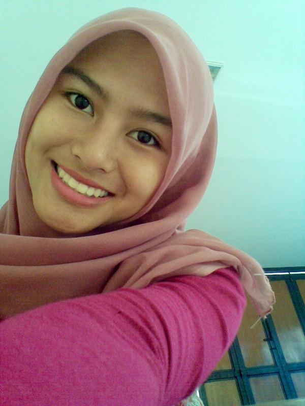 NaniYu22's tweet photo. Karna sebuah senyuman itu meredakan amarah.[] http://t.co/76lAk3xd9k