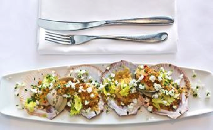 Treat mum to Australia’s best seafood this Mother’s Day: jellyfishrestaurant.com.au/mothers-day #jellyfishrest