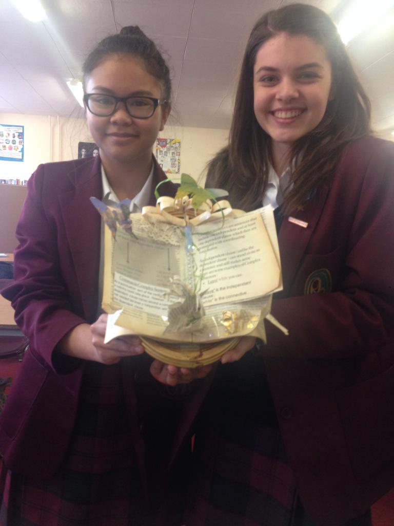 ArianaFWells's tweet photo. These girls! Wow! More SPaG h/w to feast your eyes on! @StAnnes_N13 @StAnnes_Eng #SPaG Vanesa and Sian. http://t.co/mTVvAF97wl