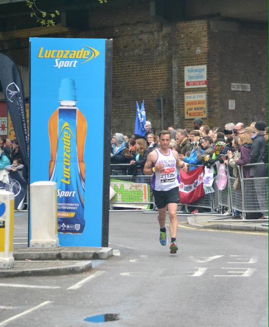 lafollen's tweet photo. @LucozadeSport #ruleyourrun my amazing husband at this years Marathon fingers crossed it will be me next year http://t.co/5Pr9i5Oc9E