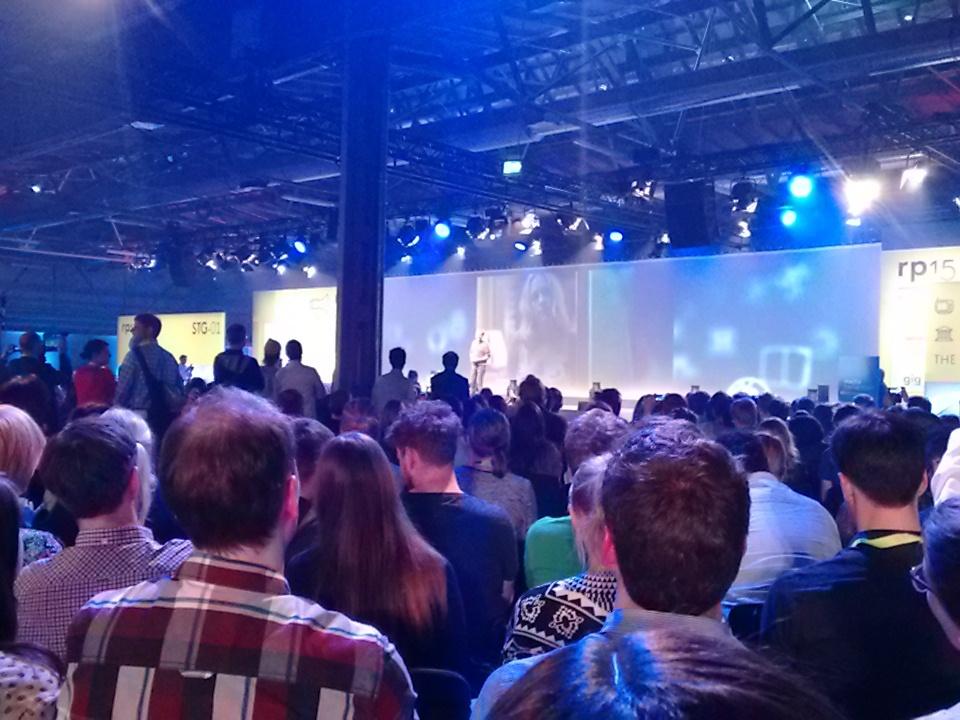 Jetzt <a href="/reedhastings/">Reed Hastings</a> auf der #rp15 #netflix #freu