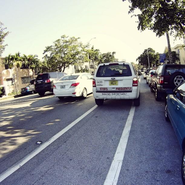 Cars stopped illegally in bike lane are a danger to bikers. #Miami #visionzero305 via bit.ly/1ENWTPC