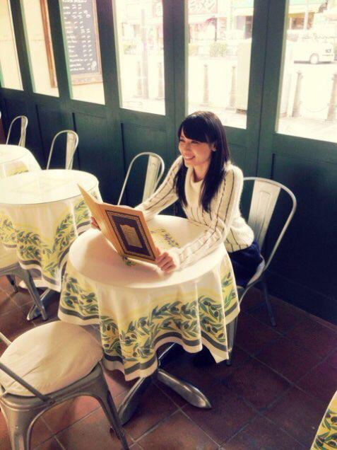 xX__mim__xXx's tweet photo. 。

        ねえ    ー     っ   ！

　　　℃-ute　矢島　舞美　也

　　　（　甘　独占　大切無　）

　　　　#RTしたnrさんで気になった人フォローする

　　　　　何食べる　　　？

。 http://t.co/5xpLx34awD