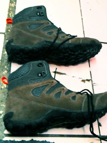 For sale sepatu korimornya