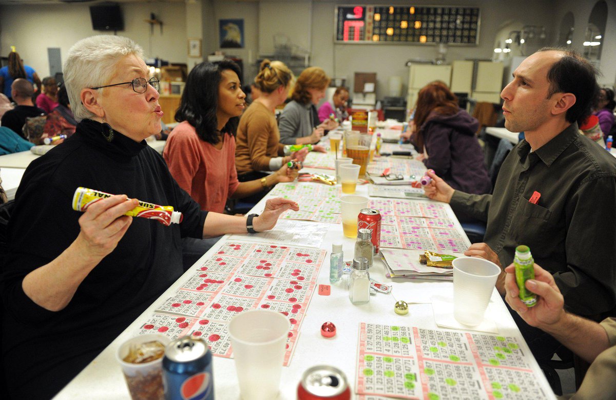 игры итальянцев. A way out (xbox one). итальянские игры. игрушки настольные. кальчо флоренция 16 век.