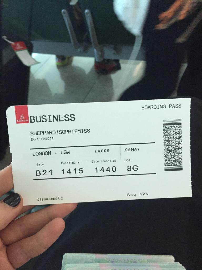 Sophlo's tweet photo. Things like this NEVER happen to me! #BusinessClassUpgrade 🙌😍 thanks @emirates ✈️❤️ http://t.co/YXEZIFx8aj