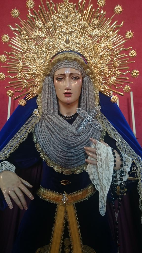 lapasiondesanlu's tweet photo. Besamanos Nstra Sra de los Desamparados @prendisanlucar @SanlucarALdia http://t.co/3Jj3QOKS5V