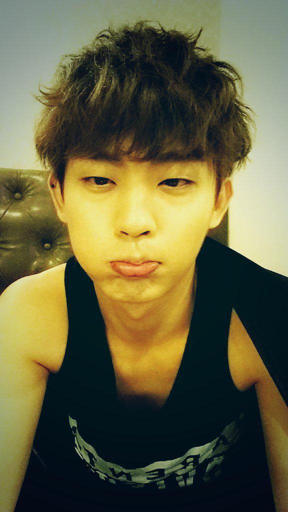 hyunjun91's tweet photo. おひさしぶり きようば てんきが ..very very Good👍 http://t.co/h8tUZl6pqx
