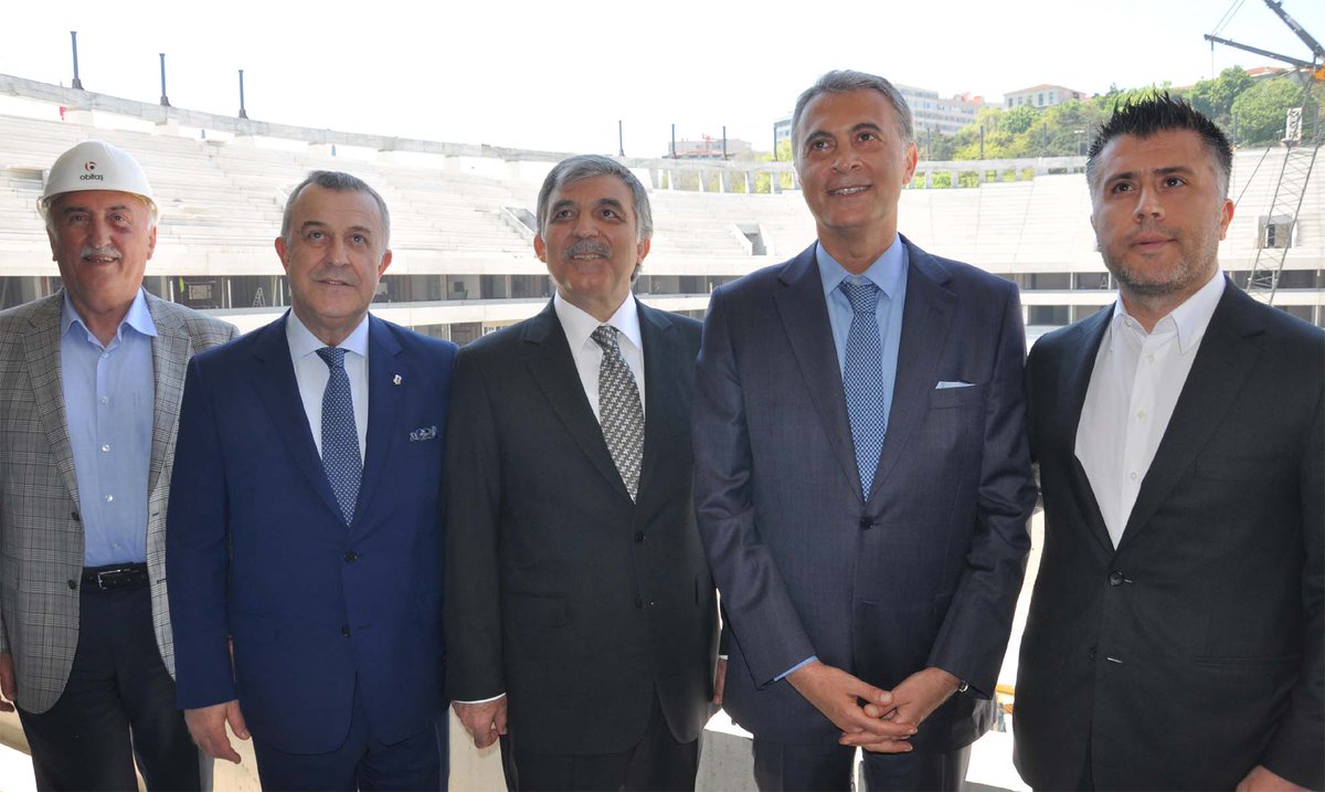Besiktas's tweet photo. Başkanımız Fikret Orman, 11. Cumhurbaşkanı Abdullah Gül’ü Vodafone Arena’da Ağırladı http://t.co/Zlc7Sc13Ru http://t.co/zjh0XhzsXt