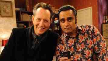 TVSanjeev's tweet image. A resounding Happy Birthday to my friend, idol and very 1st #Kumars guest @RichardEGrant #scrubbers!