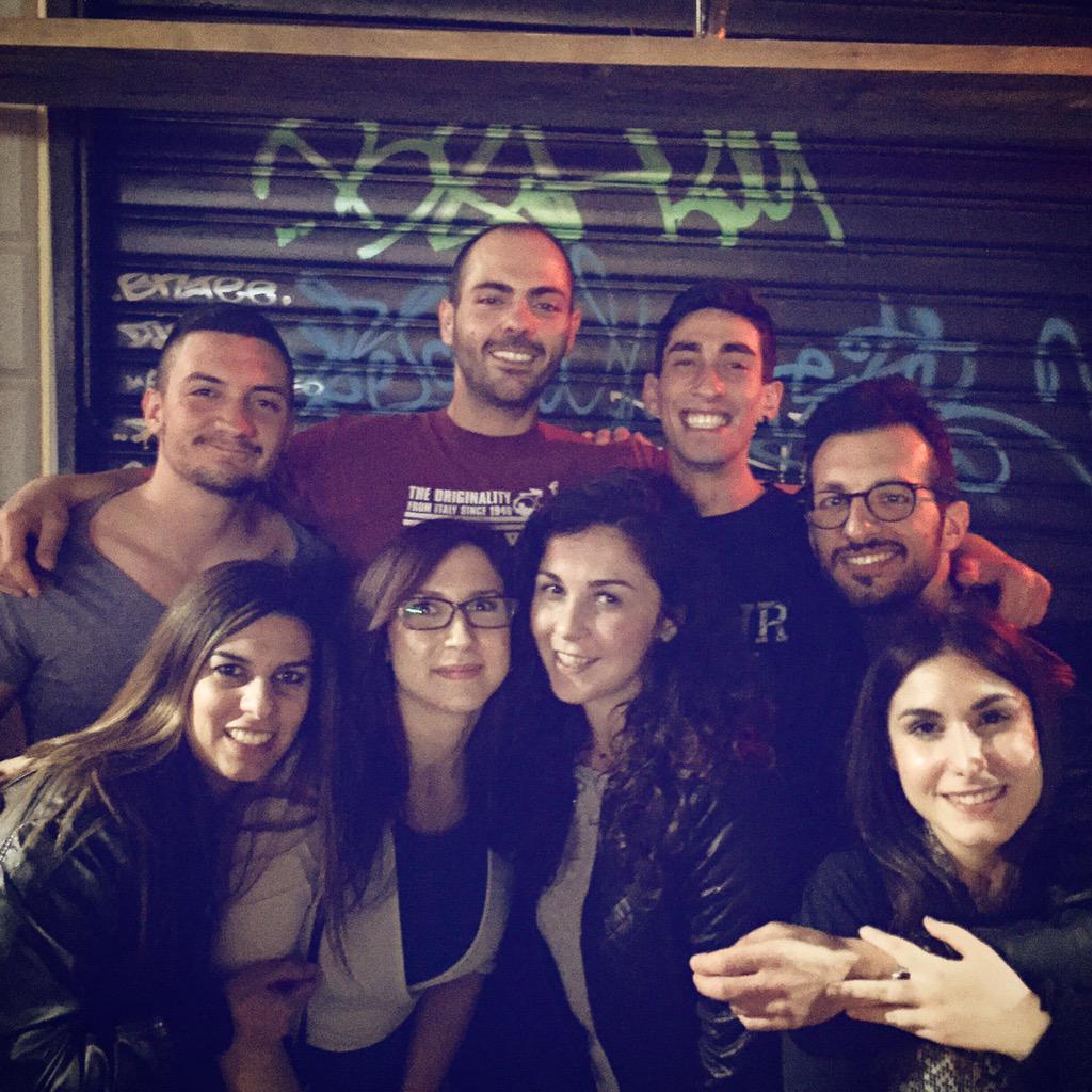 SassanoSax's tweet photo. Smile Pictures 📱😀🍸🍷🍻🎉💜
#friends #milan #city #RedCafè #PortaVenezia #love #photo #beautiful @SassanoSax @rosscecc http://t.co/RasMDf1GOY