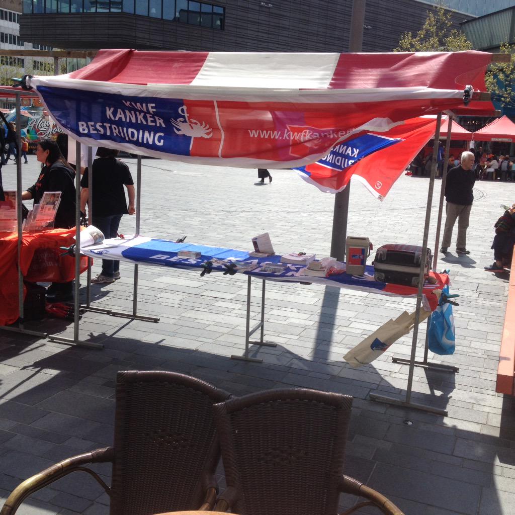 TonAlmere's tweet photo. KWF op het vrijheids plein inAlmere http://t.co/eTGwj1d7lz