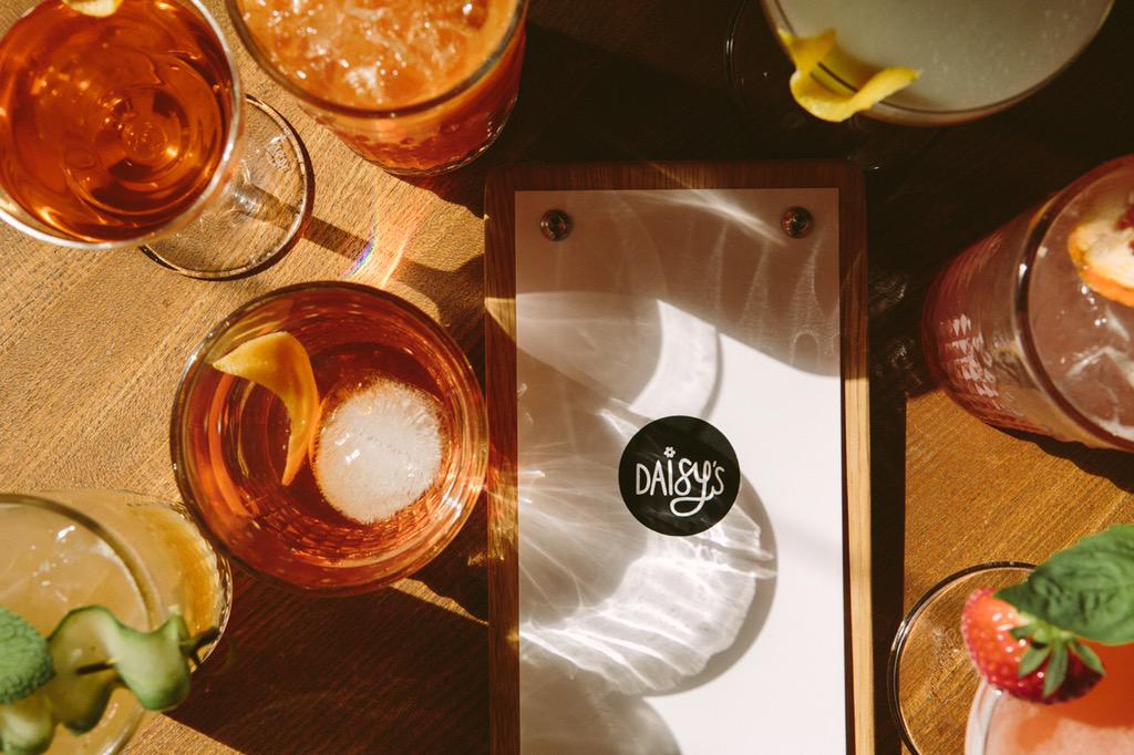 Daisy's Bar tweet media