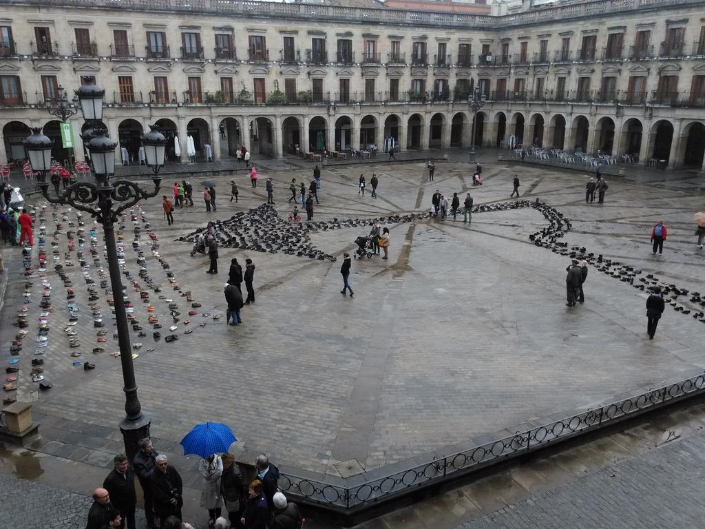 StJohnsArt1's tweet photo. “@Ira_Lekue: .@Artibiza15 Thanks!!  #InstallationART #PerformanceART #ART #creation #innovation #ObjectualART http://t.co/HSYvwEHMOb”