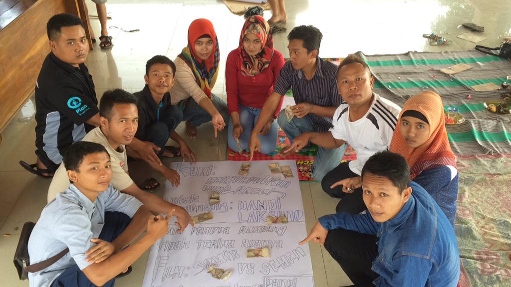widodo ae (@sardocell) on Twitter photo Bwa <a href="/Dandhy_Laksono/">Dandhy Laksono</a> <a href="/trendingtopiq/">trendingtopiq</a> ke Rembang, film samin vs semen FITNAH youtu.be/z9UCxyKdgh0 <a href="/InfoRembang/">Info Rembang</a> Bwa <a href="/Dandhy_Laksono/">Dandhy Laksono</a> <a href="/trendingtopiq/">trendingtopiq</a> ke Rembang, film samin vs semen FITNAH youtu.be/z9UCxyKdgh0 <a href="/InfoRembang/">Info Rembang</a>