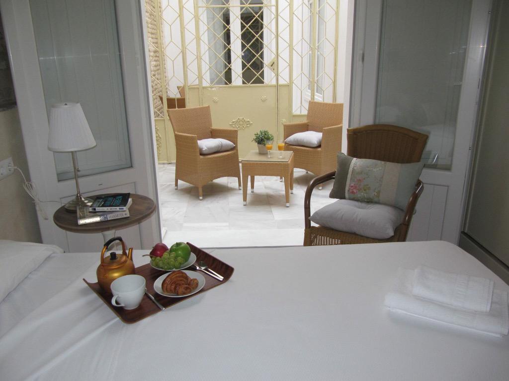 LifeApartments's tweet photo. Ven y quédate con nosotros en #LifeApartments #SanVicente en #Sevilla #Ventajas para #ClientesDirectos http://t.co/q0VGAtWboY
