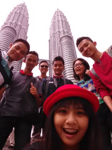 Yang KKL malaysia-singapur juga ga kalah seru niiih hahahaa