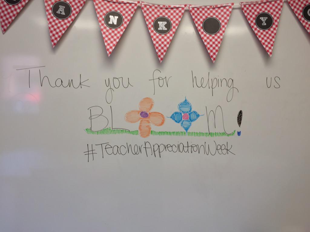 EHHSSC's tweet photo. Yesterday began Teacher Appreciation Week with the theme of "Thanks for helping us bloom!" #taweek2015 @Hall_Schools http://t.co/xe2zCsFBsp