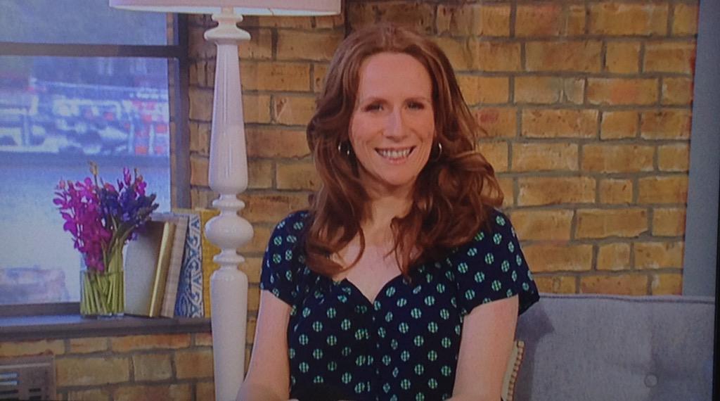 Chris_Grigg1987's tweet photo. Fabulous show @itvthismorning with #CatherineTate & @therealgokwan tips on #KatesLookForLess & @StephenMulhern 4 @BGT http://t.co/Qz1OafEno3