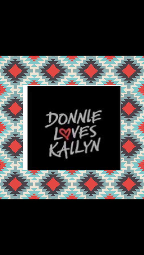 ErinJRose11's tweet photo. @KB1HotMess @NatiGirlGang #MyLittleBH @DonnieWahlberg @KailynMarieRos1 #ProudMom #2ndGenerationBH @NKOTB #Cincy ๐๐ http://t.co/Q9QSfhxTbA