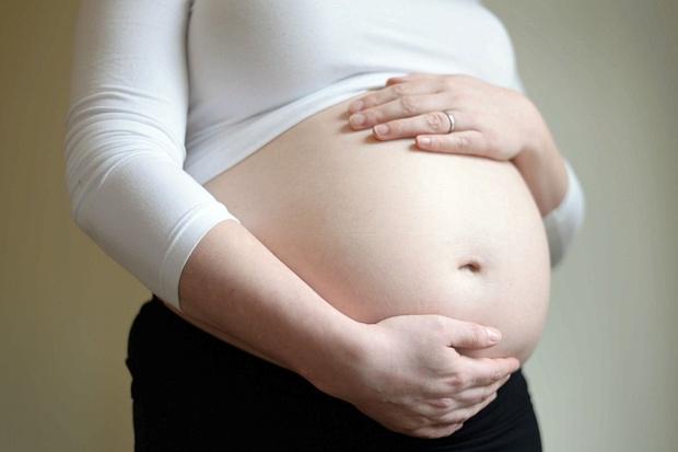 thetimes's tweet photo. UK ranks 24th in best places for motherhood, with women here 2x as likely to die in childbirth http://t.co/4Yx0nhgo8q http://t.co/OCwIXQOeMp