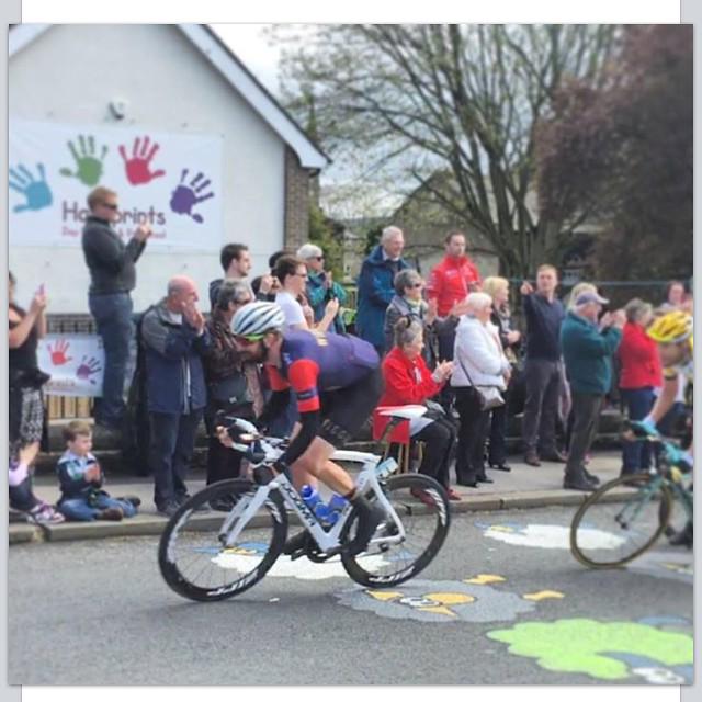 JennyEells's tweet photo. NEW! at http://t.co/ZQWE92rlr8 - Find out more about @timcurtisartist &amp; his mammoth painting mission #TDFYorkshire http://t.co/7xayu9QPKy