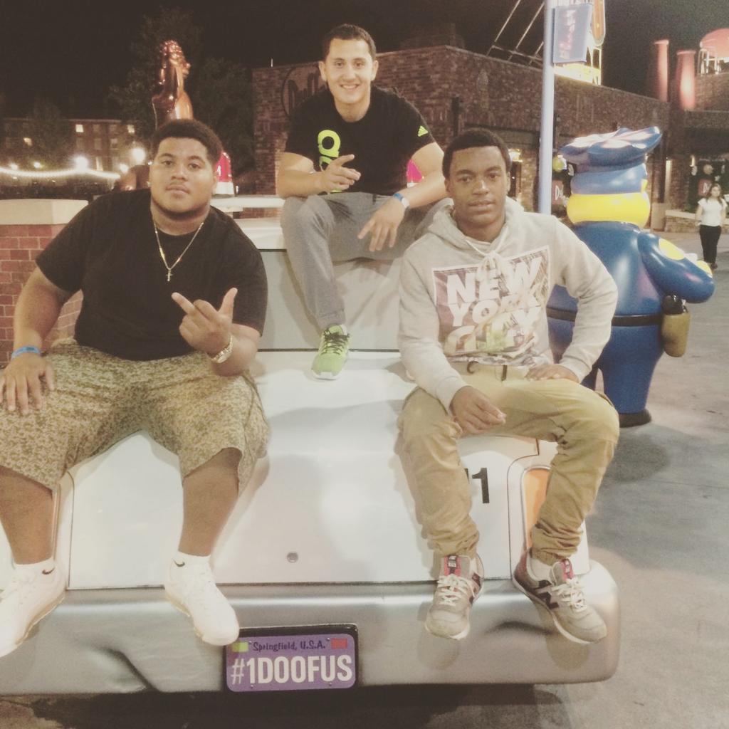 b_money420's tweet photo. #Gradbash2015 http://t.co/7TmbA7dF7M