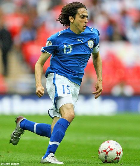Isreali footballer, Yossi Benayoun was born 5 May 1980. Happy Birthday 