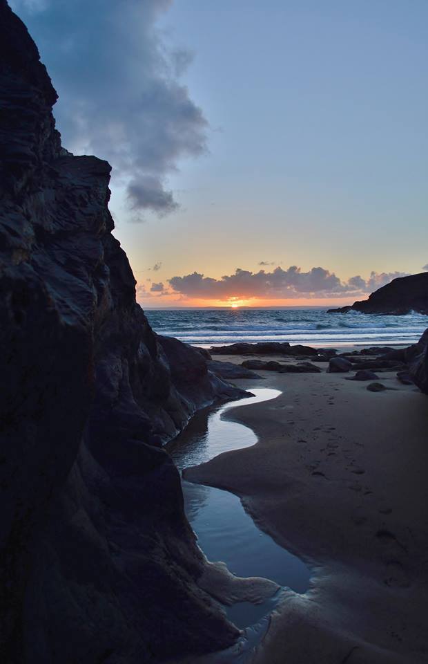 JonathanRBeare's tweet photo. @CornishSunsets @Poldhu http://t.co/4tO7Uy8Z6h