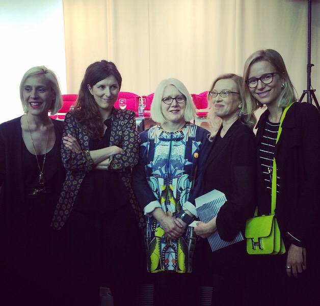marialeonstyle's tweet photo. Gracias @Bilboost por este #ForoArtandFashion !Con #MirenArzalluz #KaatDebo #JanMiller y #ValerieSteel #ponentestop 😉 http://t.co/b9xZkZqVTN