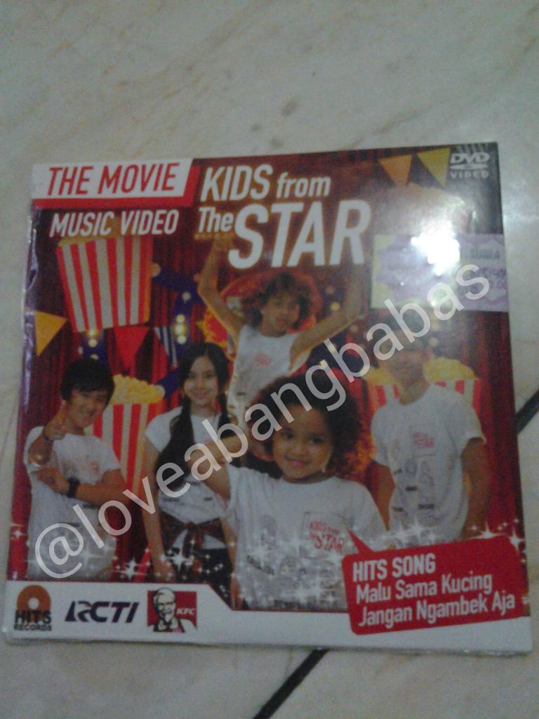 Rytaadr's tweet photo. wihhh"@LoveAbangBabas :
Baru beli kemaren bang haha @bastiansteel @monalisasitorus @jamssimbolon http://t.co/DMJSDRgTri