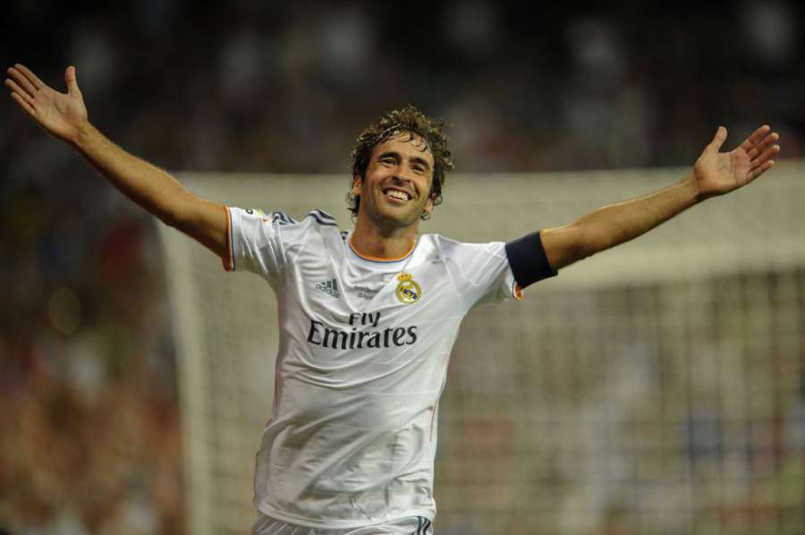diarioas's tweet photo. Nuevo reto: Raúl, el 7 de España a la conquista de América ▶ http://t.co/vQMvIltIeI http://t.co/sWB9qNEMeo