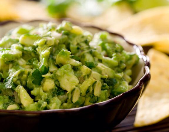 And another #CincodeMayo #recipe MT <a href="/OnceUponAChef/">Jennifer Segal</a>: Roasted Garlic Guacamole -- Make extra. onceuponachef.com/2010/05/roaste…