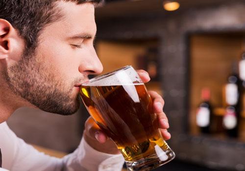 HRGrapevine's tweet image. Worst jobs for heavy drinking and drug use revealed okt.to/Jvb6dB #HR